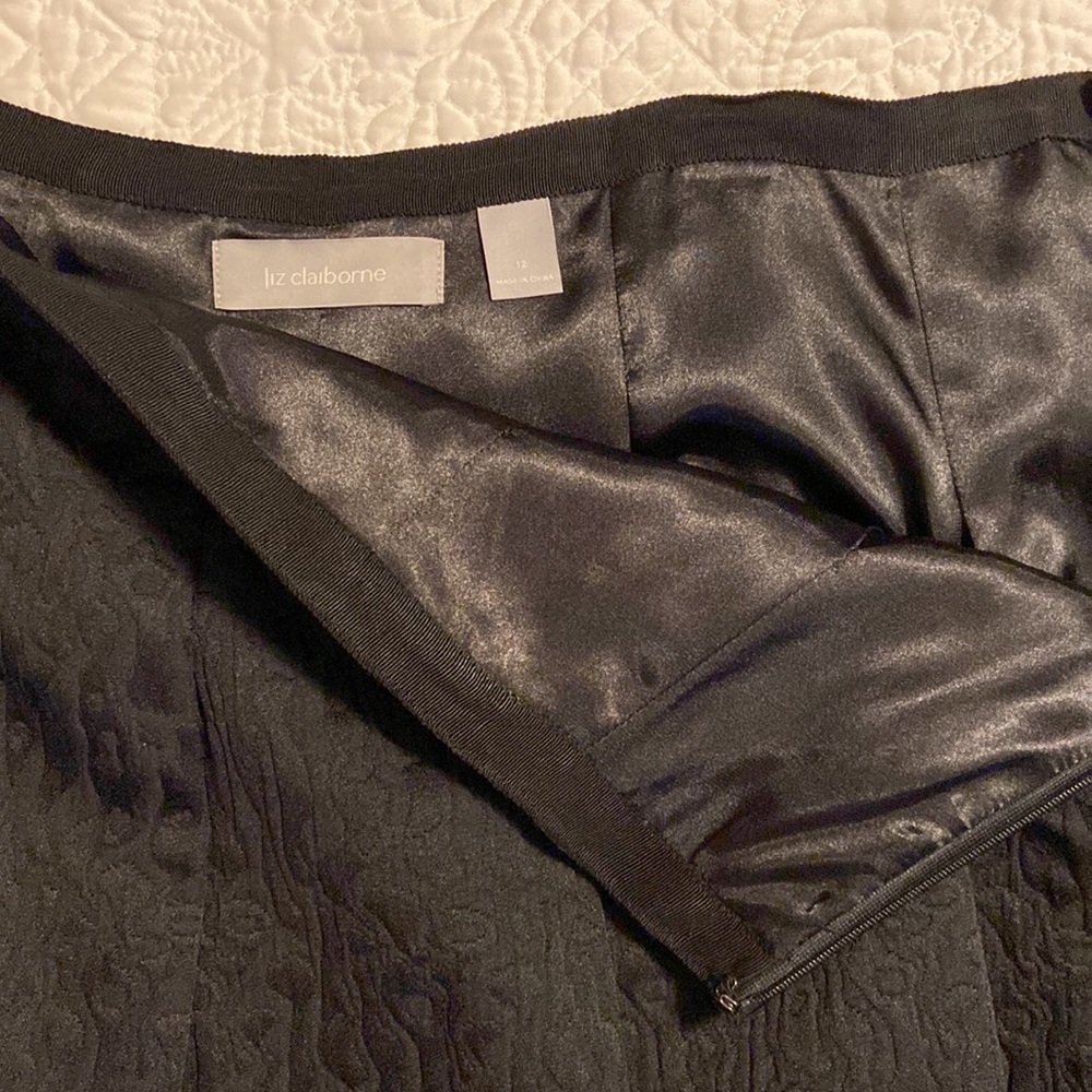 Liz Claiborne Jaquard Skirt (NWOT)